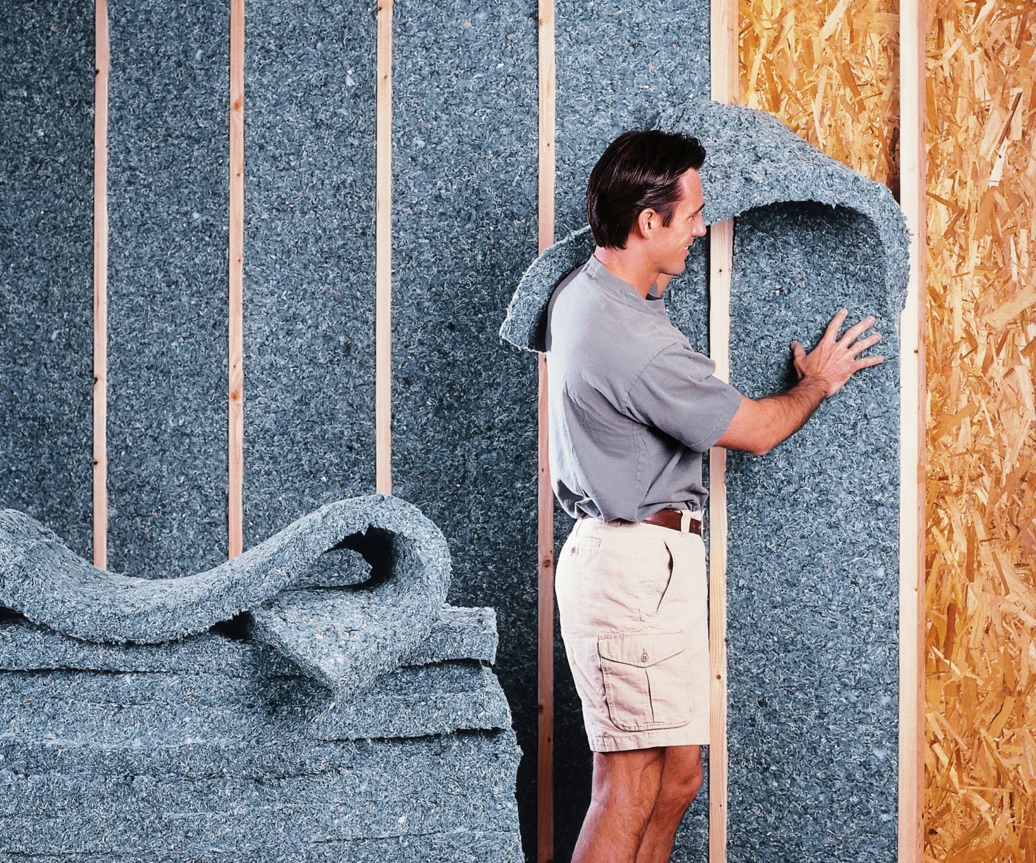Очистка стен от старого покрытия: необходимые шаги и рекомендации